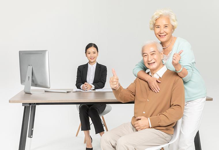 【智慧長照 2026】如何利用「不穿戴感測器」預防長者跌倒?長照中心與居家孝親房的智能轉型策略 - Dr. Home 智住大師